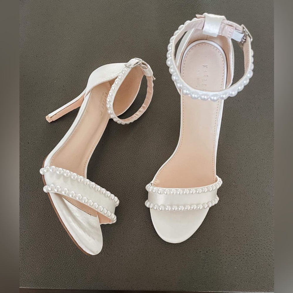 BRAND NEW (never worn) Kailee P wedding shoes with pearls